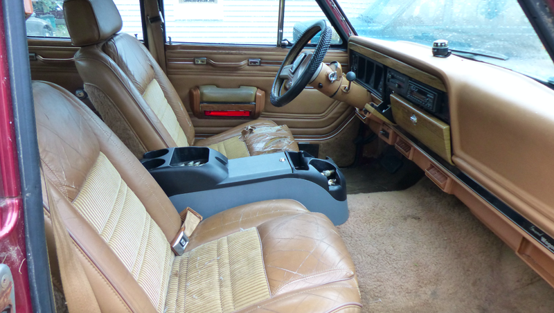 Illustration for article titled This $800 Jeep Grand Wagoneer Hasn't Run In 12 Years And It's My New Off-Road Project